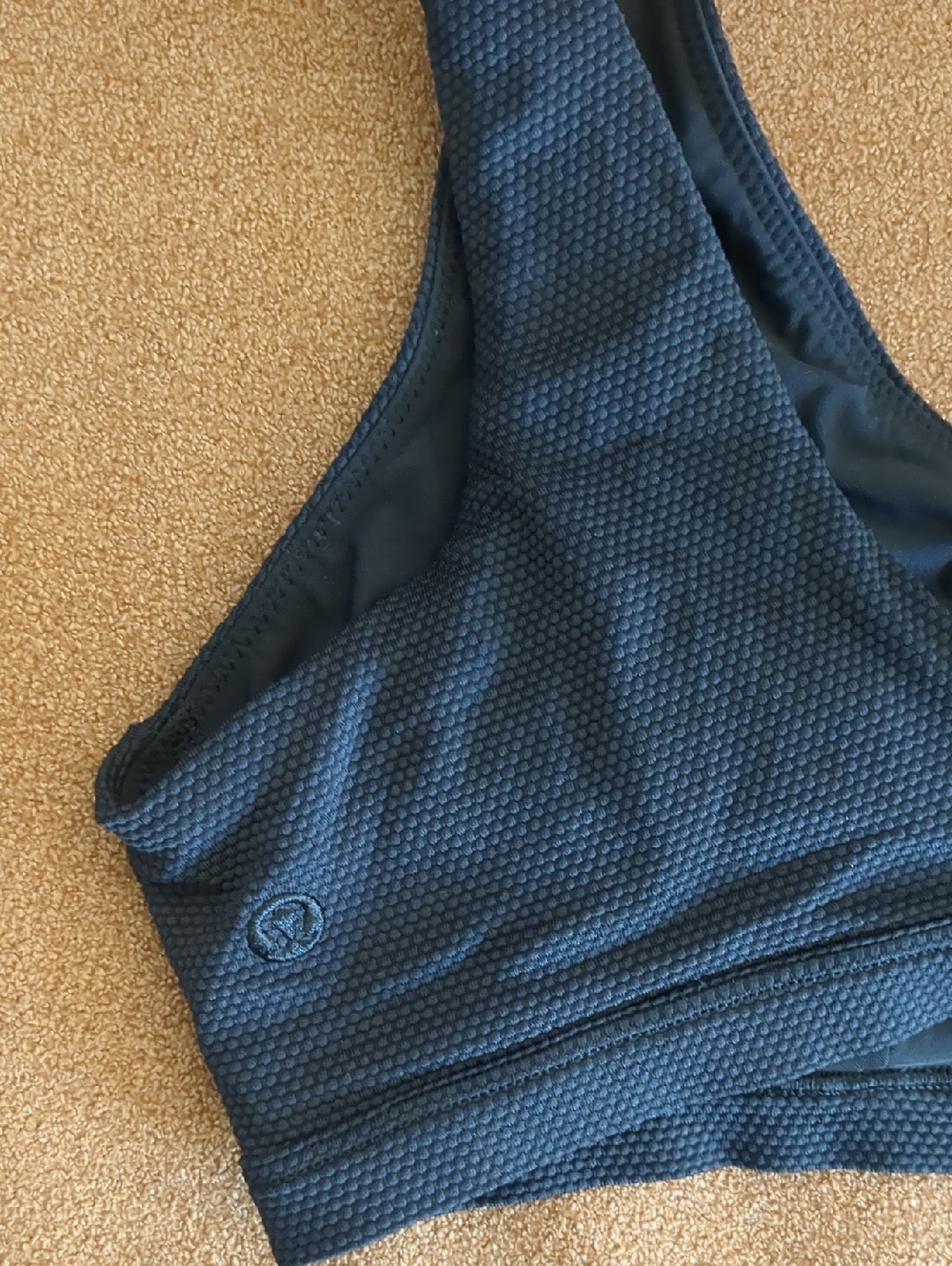 Lululemon Waterside Honeycomb Swimsuit top. - Picture 9 of 11
